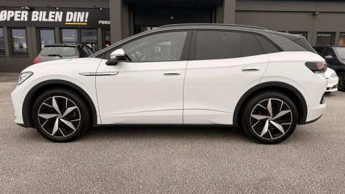 VOLKSWAGEN ID.4 GTX 220 KW 220 KW 467 WLTP/LED/Kamera/Navi/ACC/Krok/Sports seter++