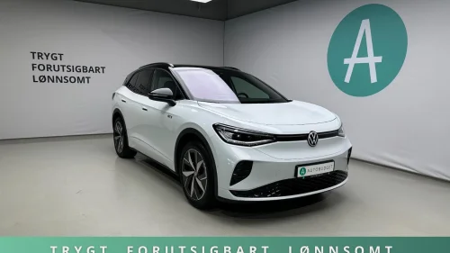 VOLKSWAGEN ID.4 GTX 220 KW 4 Motion / Matrix / ACC / Krok / CarPlay / Kamera