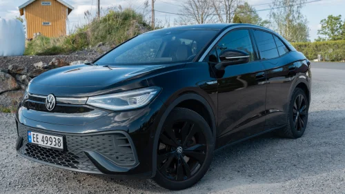 VOLKSWAGEN ID.5 PRO 150 KW Pro 204hk 508km (WLTP) HENGERFESTE / RYGGEKAMERA