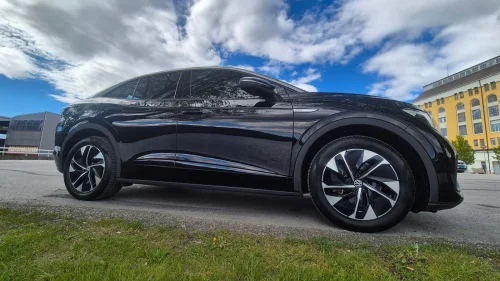VOLKSWAGEN ID.5 PRO 150 KW Pro 77kWh 204hk