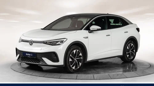 VOLKSWAGEN ID.5 PRO 150 KW Pro 77kWh 204hk - R.Kam, Keyless, Navi, Krok