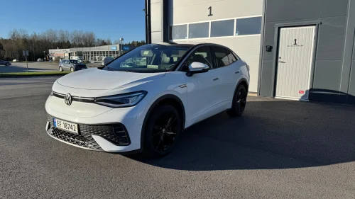 VOLKSWAGEN ID.5 PRO 150 KW 204hk pro performance skinn H feste 20 tom må ses