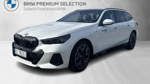 BMW i5 eDrive40 M-Sport,M-Sport Pro,Tilh.f,Panorama,Driving Ass.Proff