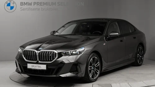 BMW i5 eDrive40 eDrive40 H&K, Pano, Krok, en eier, clima seter.