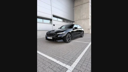 BMW i5 M60 xDrive M60 xDrive SuperCharged(K)