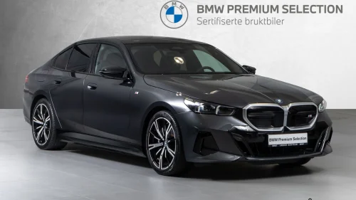BMW i5 M60 xDrive Bower&Wilkins-Krok-Glasstak-Skinn