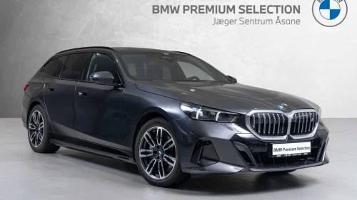 BMW i5 xDrive40 M Sport -Glasstak - Krok - Skinn - Bower&Wilkins
