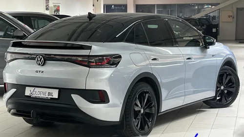 VOLKSWAGEN ID.5 GTX 220 KW 4MOTION//GLASSTAK-KROK-HUD-360-SKINN-MASSASJE-IQ LED