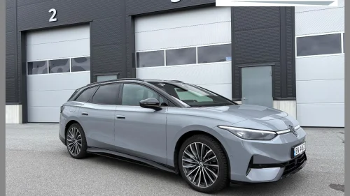 VOLKSWAGEN ID.7 TOURER PRO TOURER PRO Exclusive | Krok | 360 | Matrix | 592km