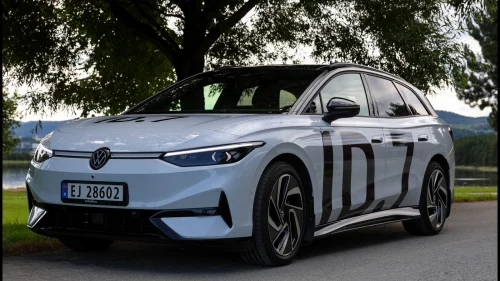 VOLKSWAGEN ID.7 TOURER PRO Stasjonsvogn Pro 77kWh 286hk (innbytte)