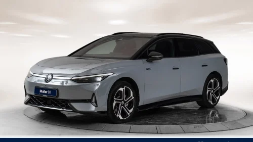 VOLKSWAGEN ID.7 TOURER GTX GTX 4M 86kWh Exclusive - H&K, HUD, Matrix, 360Kam, 20"