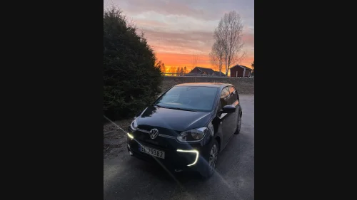 VOLKSWAGEN UP! EU 06/28, Åpningsbart soltak, oppvarmet frontrute