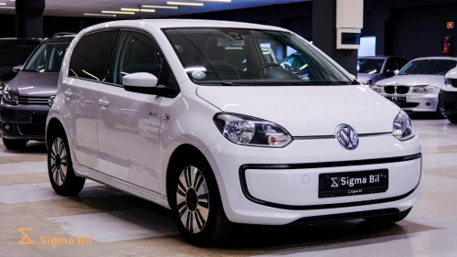 VOLKSWAGEN UP! 82Hk e-UP AUX Varmetråder El.Vindu Isofix EU-08/2026