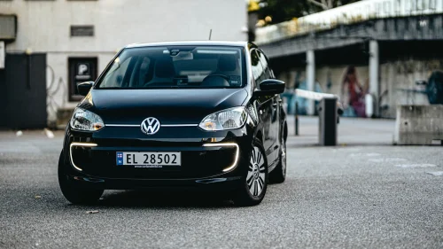 VOLKSWAGEN UP! LAV KM/EL-BIL/AUTOMAT/ EU.OK