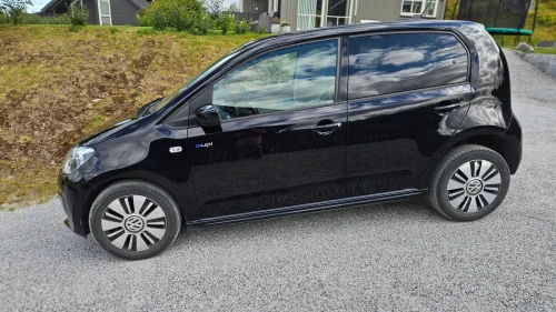 VOLKSWAGEN UP! E-UP HIGHLINE 60 KW NORSK/Navi/DAB