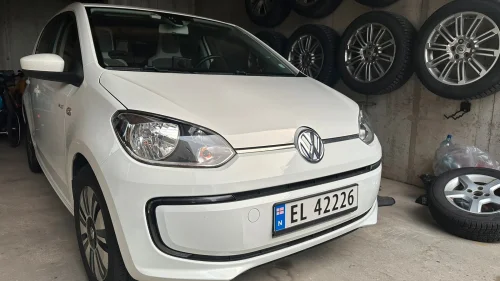 VOLKSWAGEN UP! E-UP!