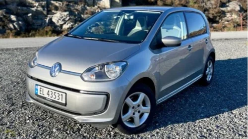 VOLKSWAGEN UP! CRUISEKONTROLL S+V DEKK EU OK 11.2027 143000km