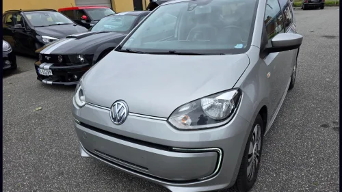 VOLKSWAGEN UP! Cruise/P-Sensorer/Navi+++