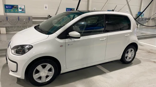 VOLKSWAGEN UP! SE KM!.Soltak.Navi.Cruise.Nye bremser