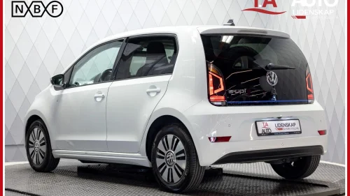 VOLKSWAGEN UP! 82HK SOLTAK CRUISE DAB+ RYGGEKAMERA NORSK +++