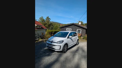 VOLKSWAGEN UP! Highline