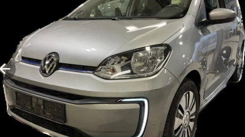 VOLKSWAGEN UP! 82HK Lav km V-Pumpe P-Sensor DAB Cruise Navi Blåtann AC