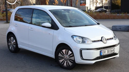 VOLKSWAGEN UP! ÈN EIER - GUNSTIG KJØRELENGDE - LETTKJØRT!