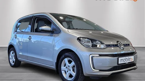 VOLKSWAGEN UP! (basismodell) Varme i seter, oppvarmet rute, DAB radio