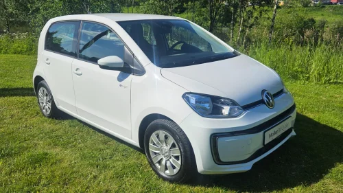 VOLKSWAGEN UP! Range entry 83hk - R.Kam, Cruise, Navi