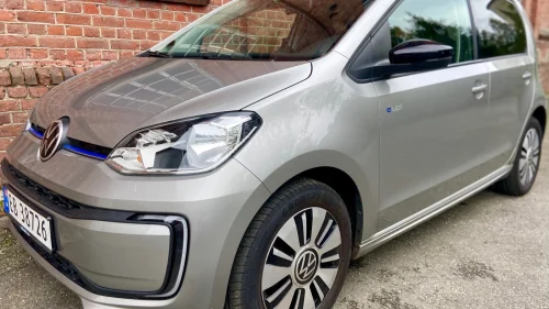 VOLKSWAGEN UP! HIGH RANGE 259km/DAB+/Bluetooth/Kamera/Nybilgaranti+++