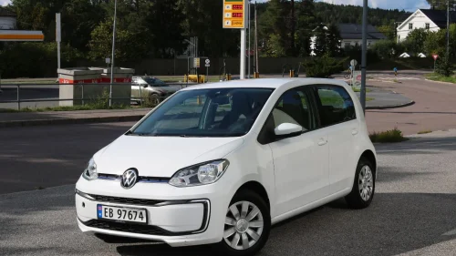 VOLKSWAGEN UP! RANGE 260KM CRUISE R-KAMERA MULTIRATT BLUETOOTH