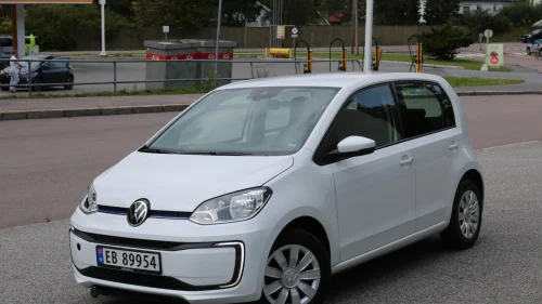 VOLKSWAGEN UP! RANGE 260KM CRUISE R-KAMERA MULTIRATT BLUETOOTH