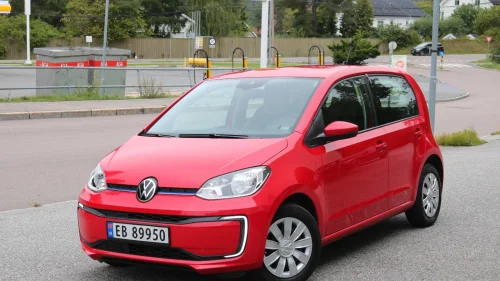 VOLKSWAGEN UP! RANGE 260KM CRUISE R-KAMERA MULTIRATT BLUETOOTH
