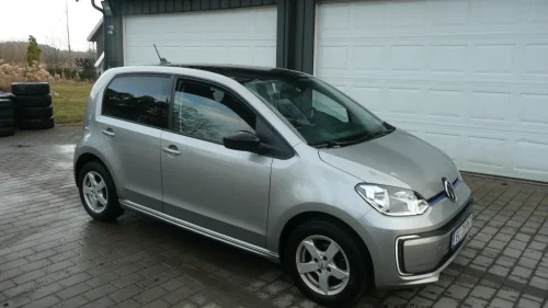 VOLKSWAGEN UP! High Range, kamera, lav km, nylig eu-ok