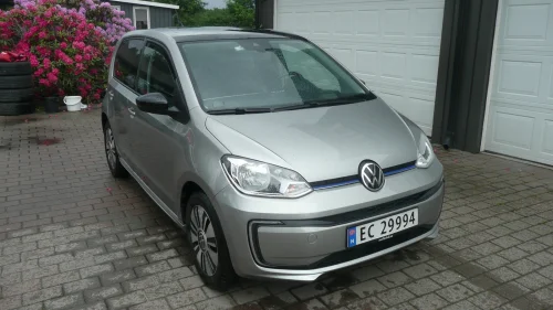 VOLKSWAGEN UP! Range High, kamera, klima, lav km , eu-ok
