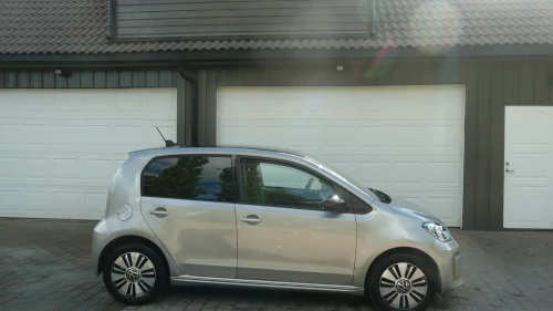 VOLKSWAGEN UP! Range High, klima, kamera, lav km, eu-ok