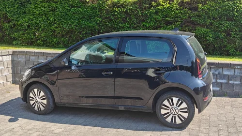 VOLKSWAGEN UP! Range High