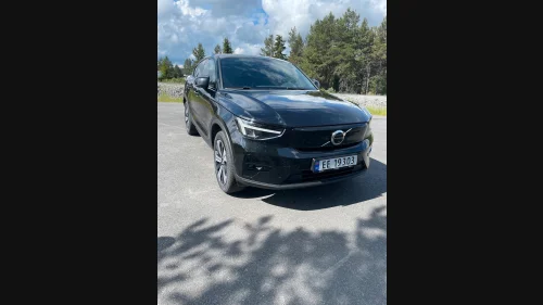 VOLVO C40