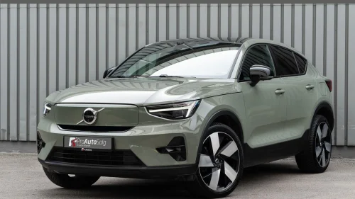 VOLVO C40 Twin Ultimate ACC Harman/Kardon Pixel LED Hengerfeste
