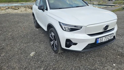 VOLVO C40