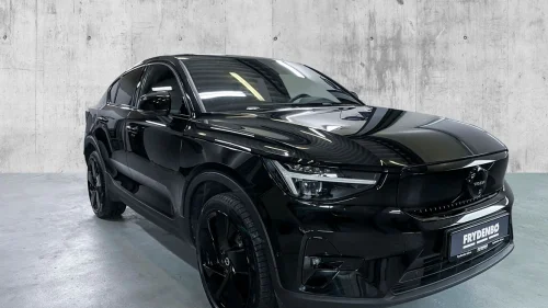 VOLVO EC40 Twin Motor Performance Black Edition H&K|HFESTE|PIXEL+