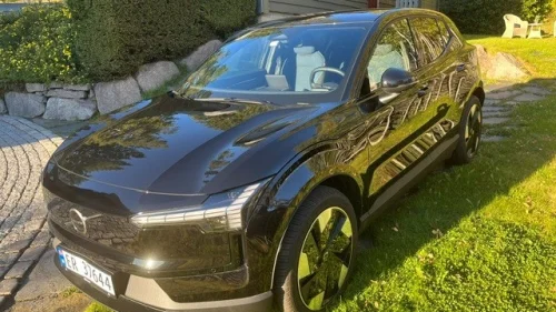 VOLVO EX30 428hk Twin Performance AWD Plus Black Edition