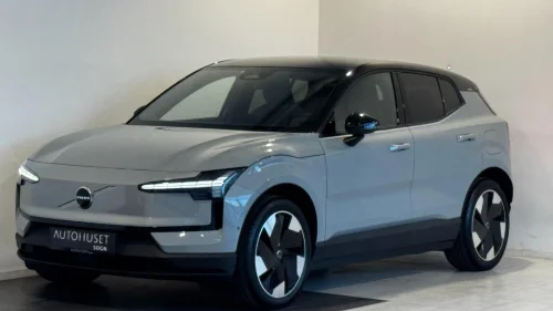 VOLVO EX30 AWD TWIN PERFORMANCE-ULTRA-RATTVARME-PANO-HARMAN/KARDON