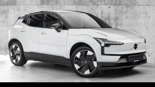 VOLVO EX30 Harman&Kardon, LED, Kamera, Carplay+++