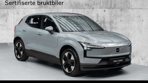 VOLVO EX30 RWD Core Extended Range | ACC | GOOGLE | V.PUMPE