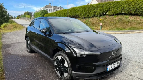 VOLVO EX30 Extended Range Core | 476 km | 1 eier