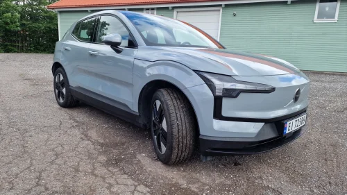 VOLVO EX30 272hk RWD Plus
