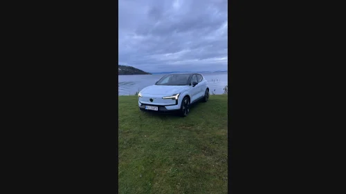 VOLVO EX30 272hk Extended Range RWD Plus