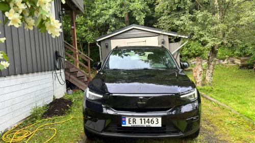 VOLVO EX40 252hk LR RWD Plus Black Edition