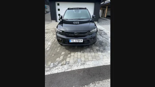 VOLVO EX40 Twin 408hk AWD Ultra Black Edition (K)